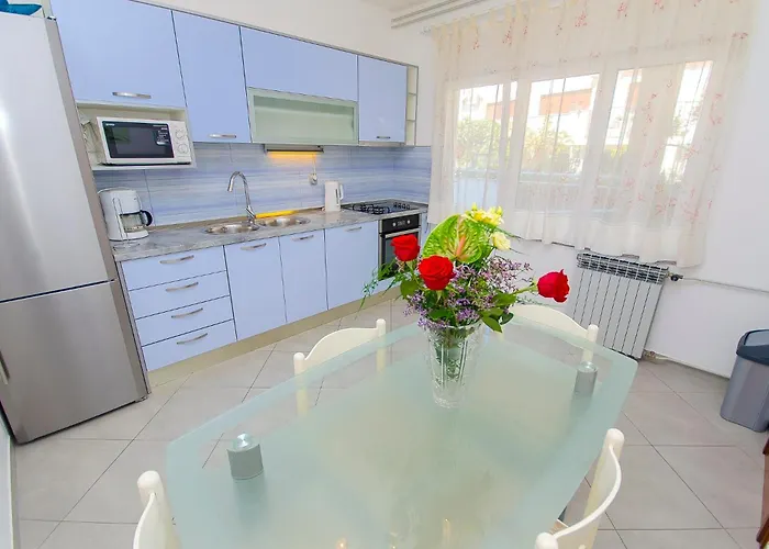 Apartament Maslina *